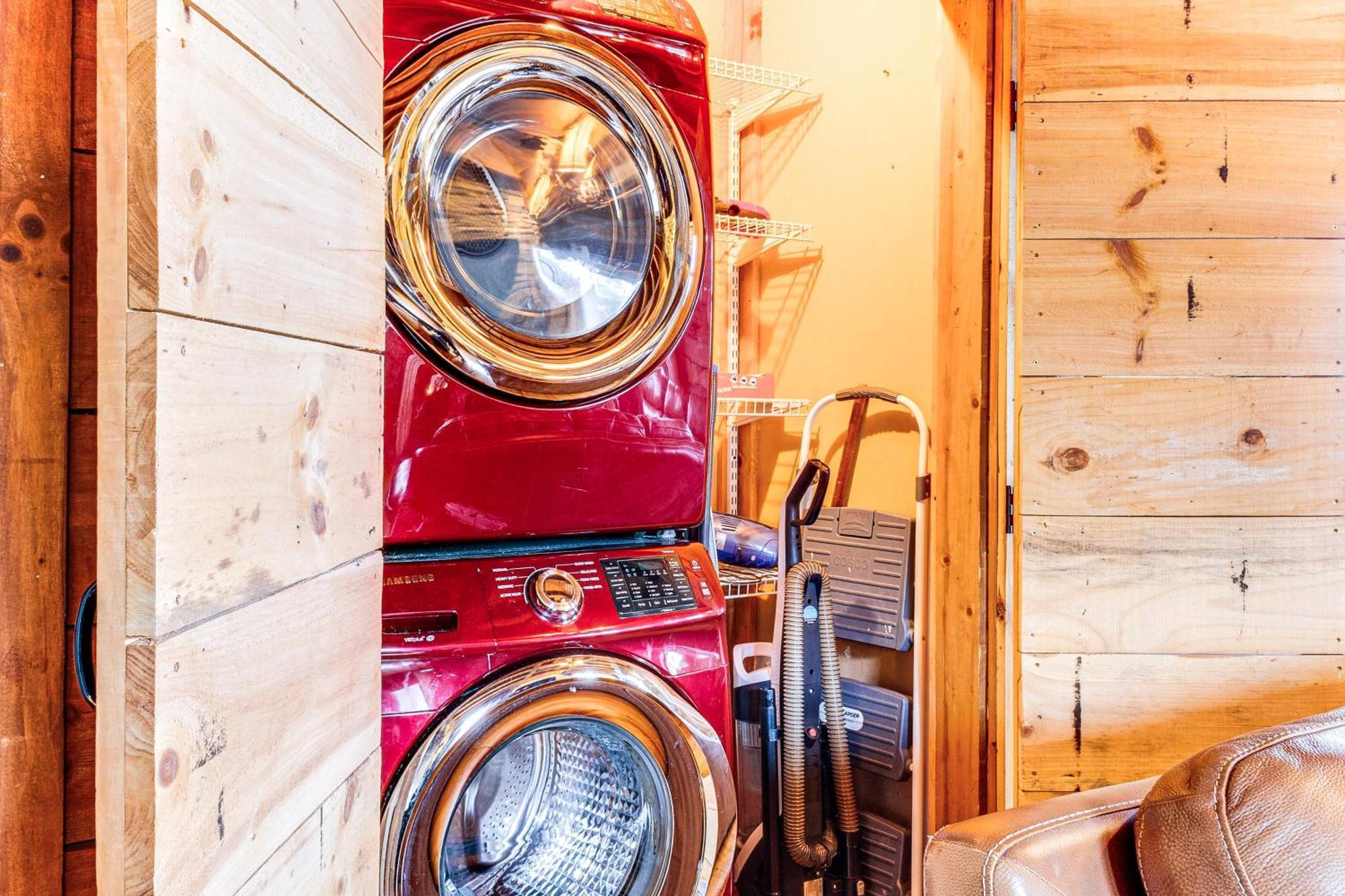 Spacious Gatlinburg Cabin With Hot Tub And Game Room! מראה חיצוני תמונה